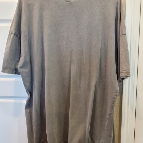 Modish Rebel Tee - Picture 4 of 4